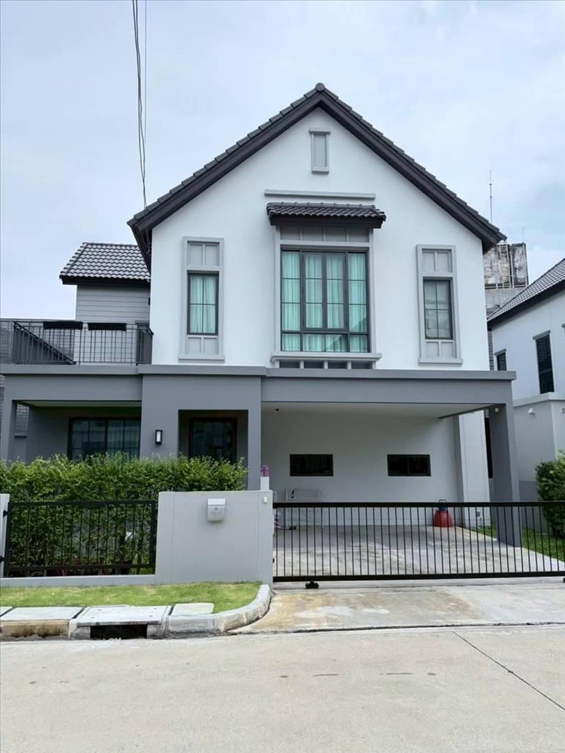 ให้เช่า บ้านเดี่ยว 2 ชั้น ม.สราญสิริ รามคำแหง บ้านใหม่ มีเฟอร์นิเจอร์ พร้อมอยู่ ราคา 65,000 บาท